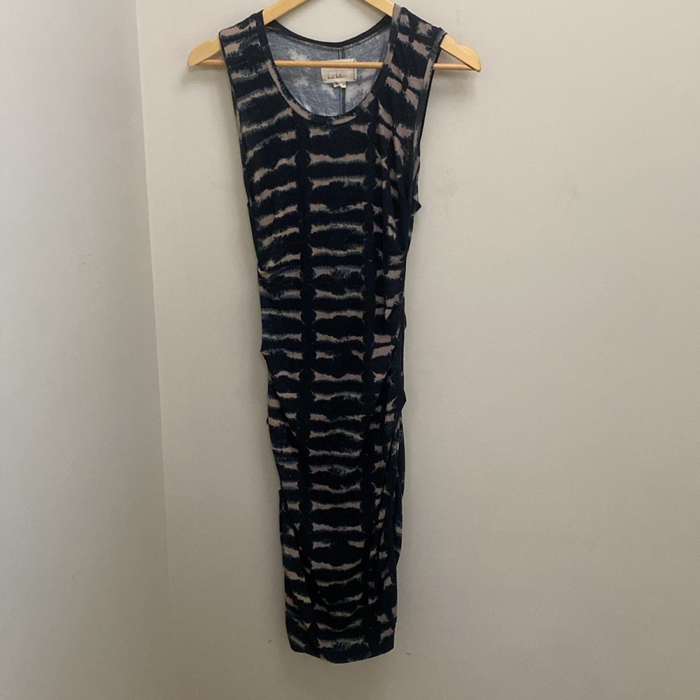 Nicole Miller Artelier size small mid length dress summer vacation